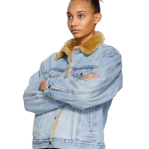 *SOLD OUT*Levis Oversized Fur Trucker Jean Jacket - Picture 6 of 13